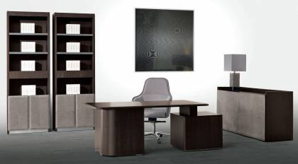 Письменный стол