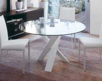 Обеденный стол