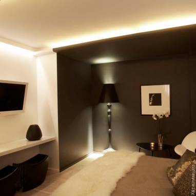 Светильник  настенный накладной