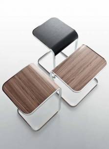 Приставной столик