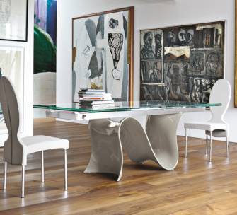 Обеденный стол