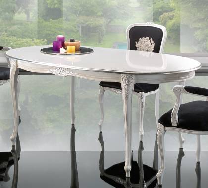 Обеденный стол