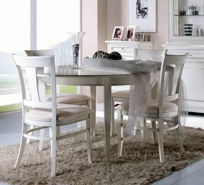 Обеденный стол