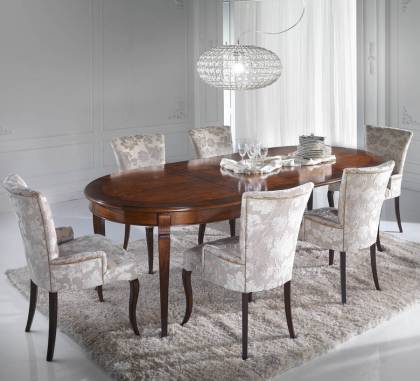 Обеденный стол