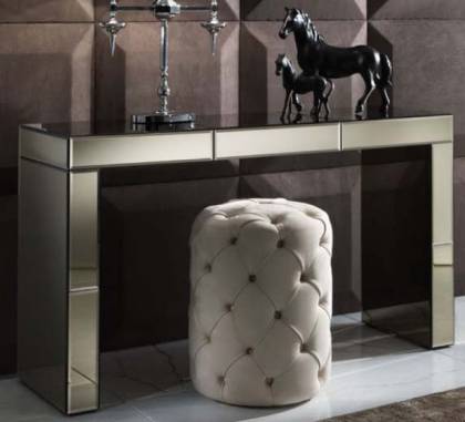 Консольный стол