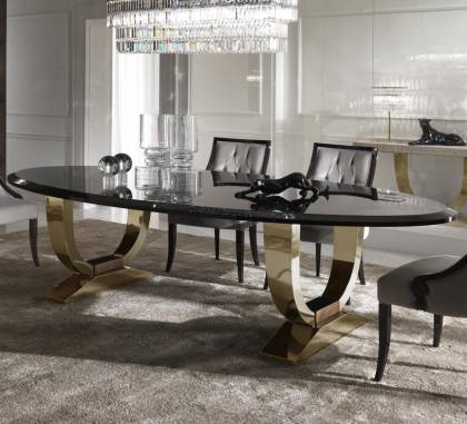 Обеденный стол