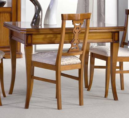 Обеденный стол