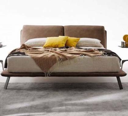 Кровать двуспальная