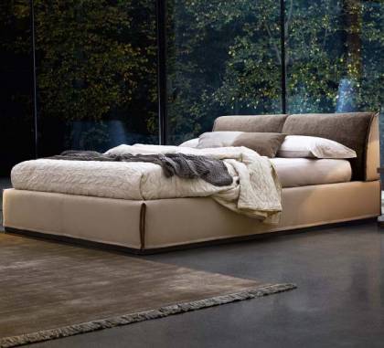 Кровать двуспальная