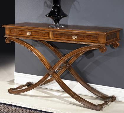 Консольный стол