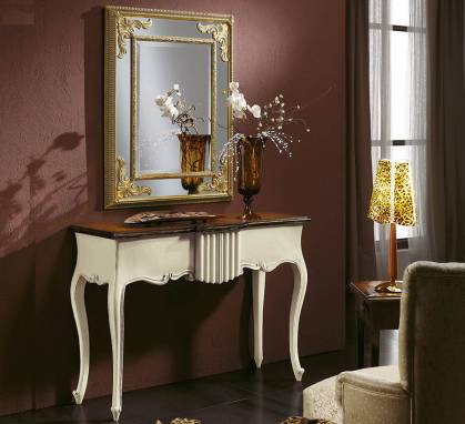 Консольный стол