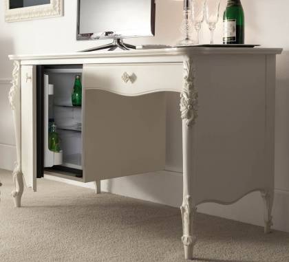 Письменный стол