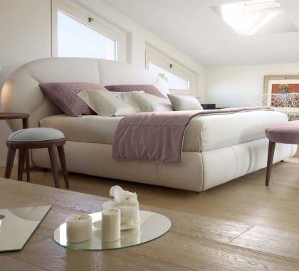 Кровать двуспальная