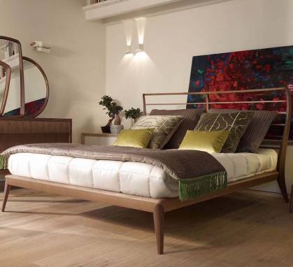 Кровать двуспальная