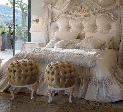 Кровать двуспальная