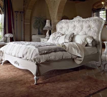 Кровать двуспальная