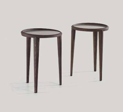 Приставной столик