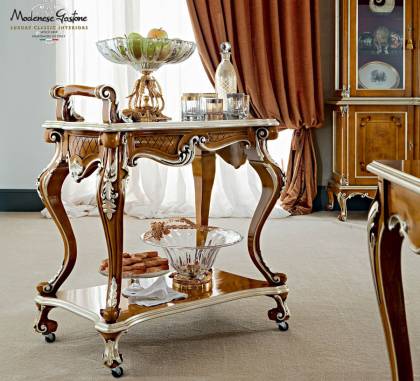 Сервировочный столик