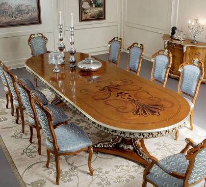 Обеденный стол