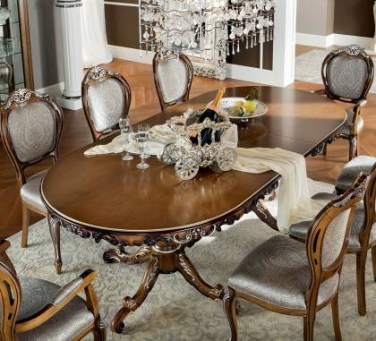 Обеденный стол