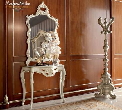 Консольный стол