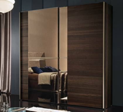 Шкаф гардеробный