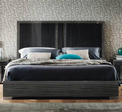 Кровать двуспальная