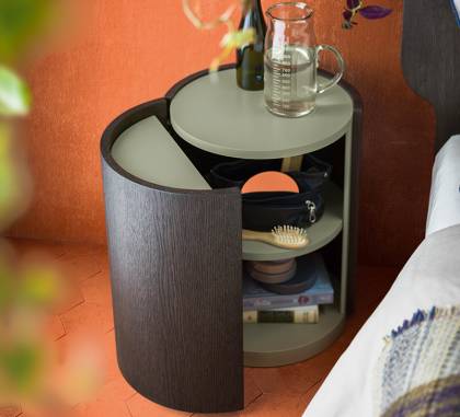 Тумба прикроватная