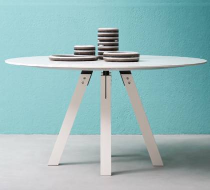 Обеденный стол