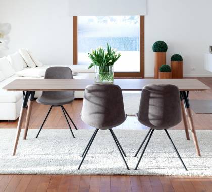 Обеденный стол