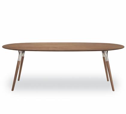 Обеденный стол