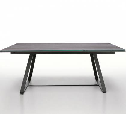 Обеденный стол