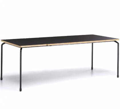 Обеденный стол