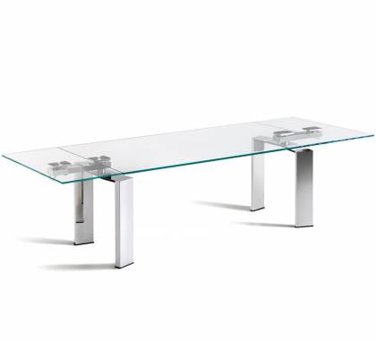 Обеденный стол