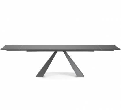 Обеденный стол