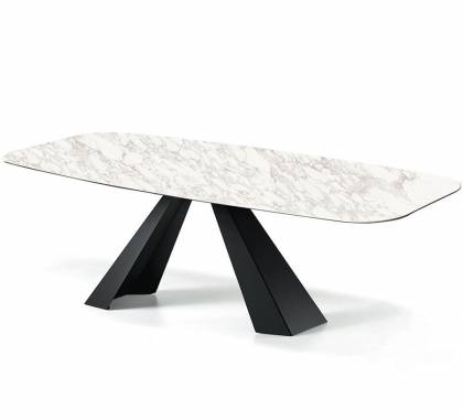 Обеденный стол