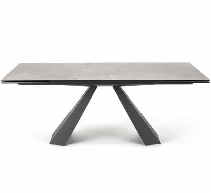 Обеденный стол