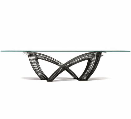 Обеденный стол