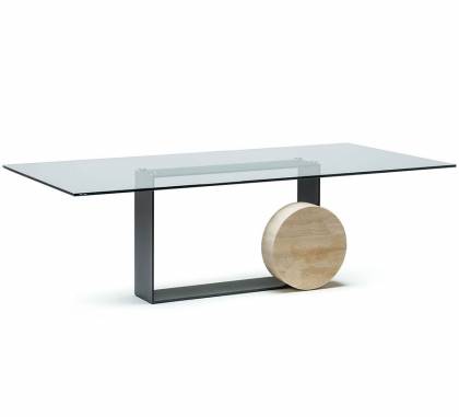 Обеденный стол