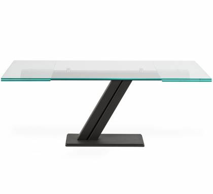 Обеденный стол