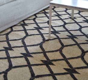 Ковер GAN Kilim, rodas_rug_black_1