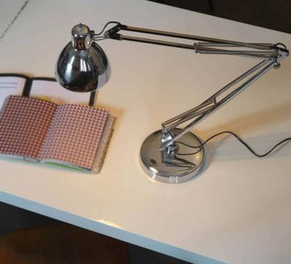 Светильник  настольный (Настольная лампа)