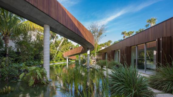 Резиденция с лагуной в Майями. Проект Studio MK27