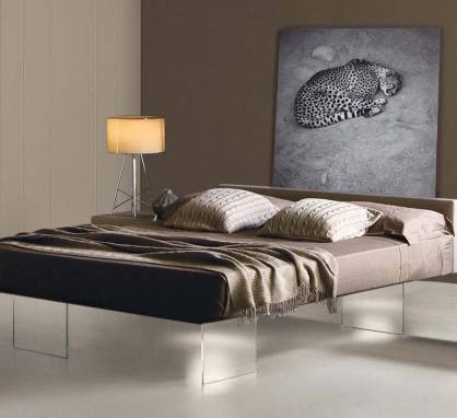 Кровать двуспальная