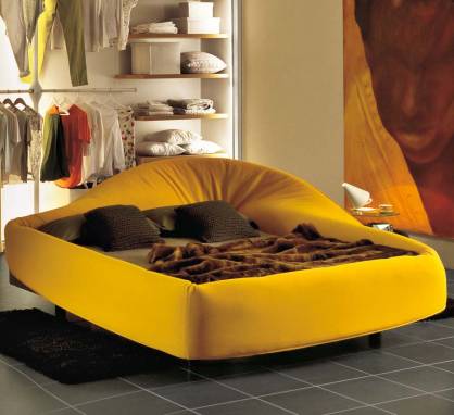 Кровать двуспальная