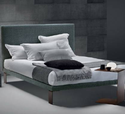 Кровать двуспальная