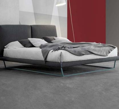 Кровать двуспальная