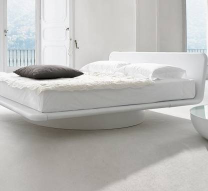 Кровать двуспальная