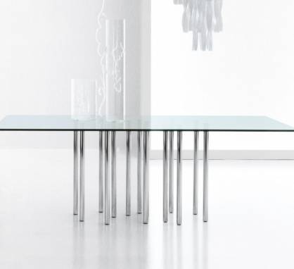 Обеденный стол