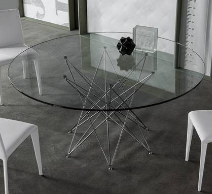 Обеденный стол